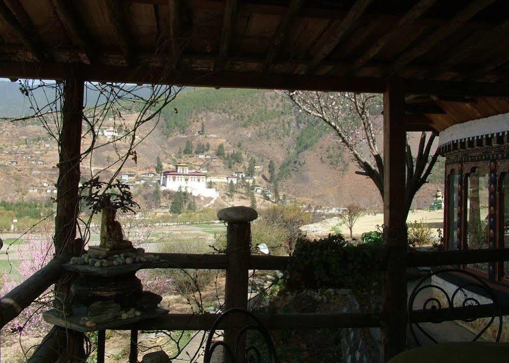 Gangtey Palace Hotel Paro Bagian luar foto