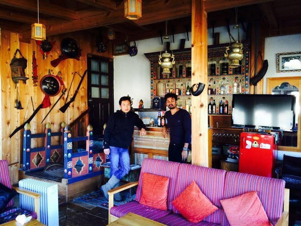 Gangtey Palace Hotel Paro Bagian luar foto
