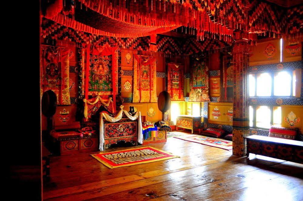 Gangtey Palace Hotel Paro Bagian luar foto