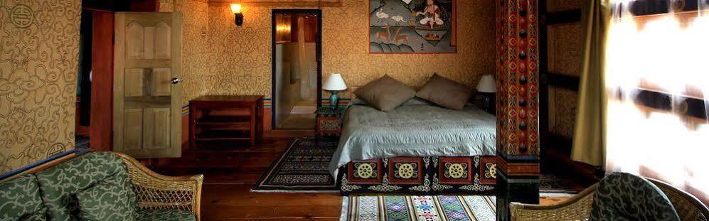 Gangtey Palace Hotel Paro Bagian luar foto
